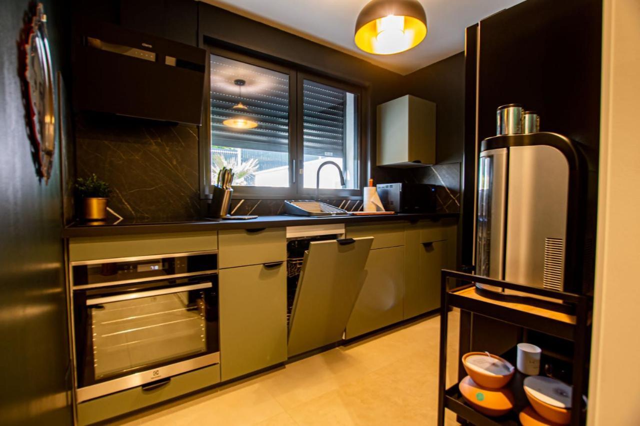 Appartement De Caractere Avec Jacuzzi Fréjus 외부 사진