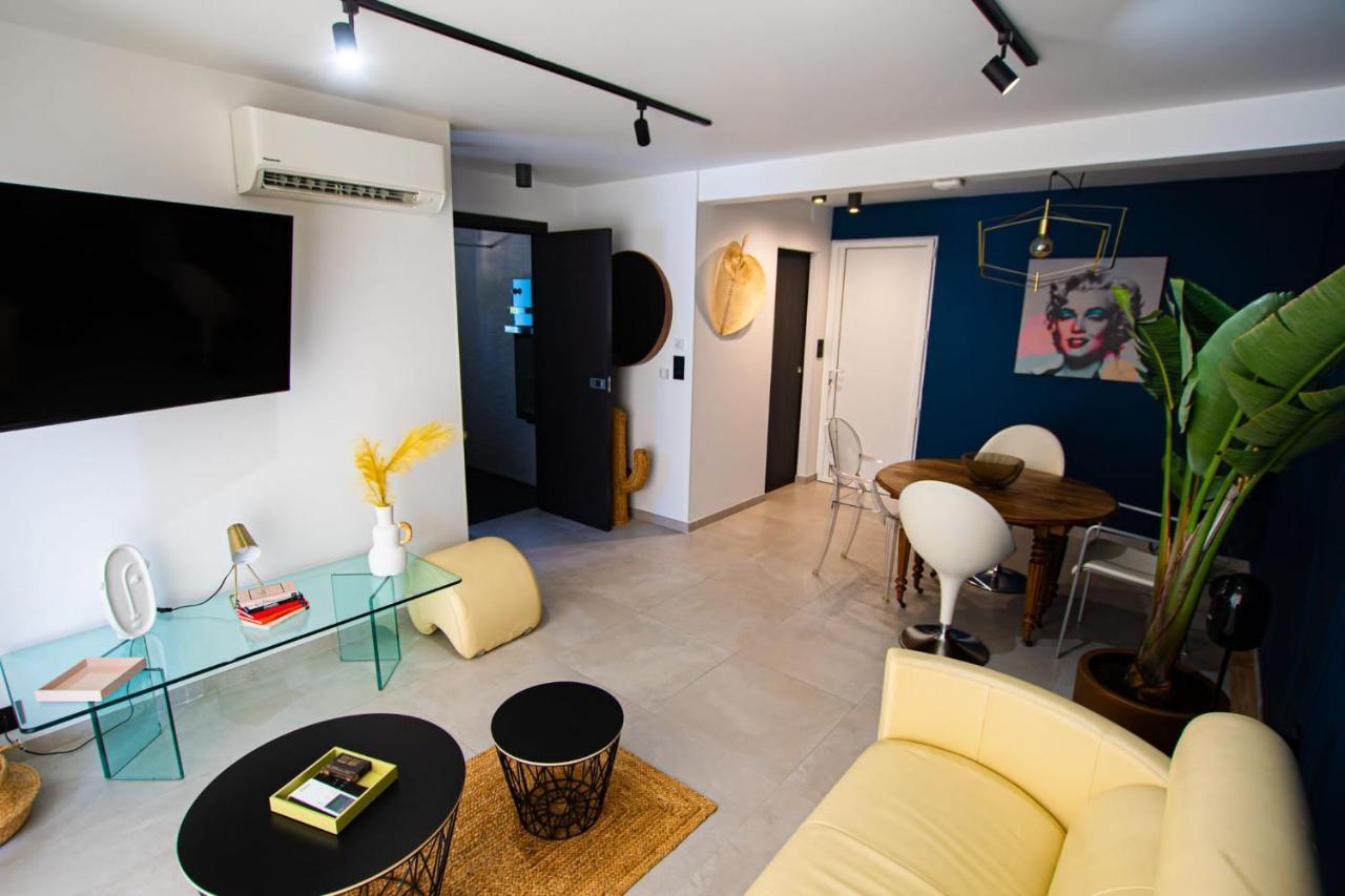Appartement De Caractere Avec Jacuzzi Fréjus 외부 사진